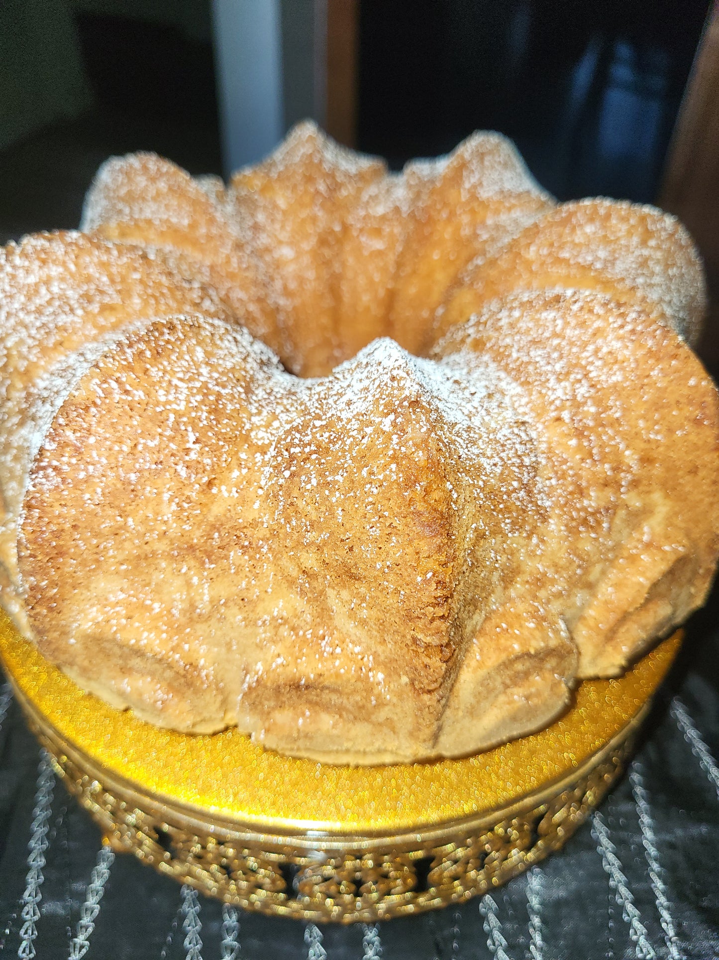 Thanksgiving Pre Order Butter Pound Crown Cake