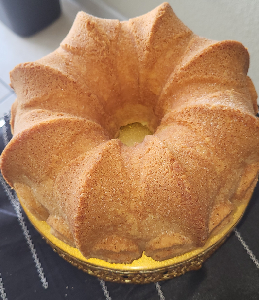 Thanksgiving Pre Order Butter Pound Crown Cake